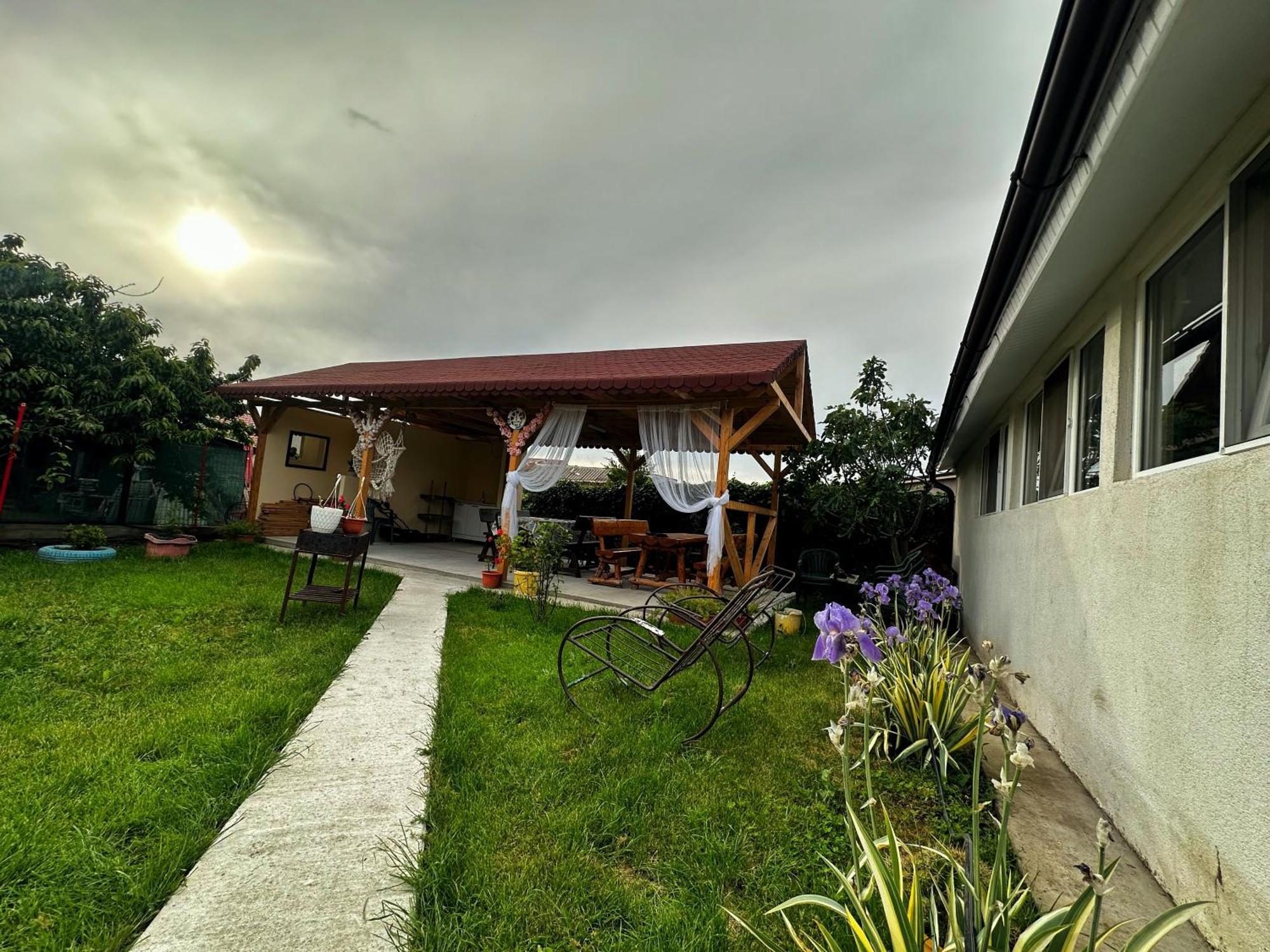 Casa Enka Hotel ตูซลา ภายนอก รูปภาพ