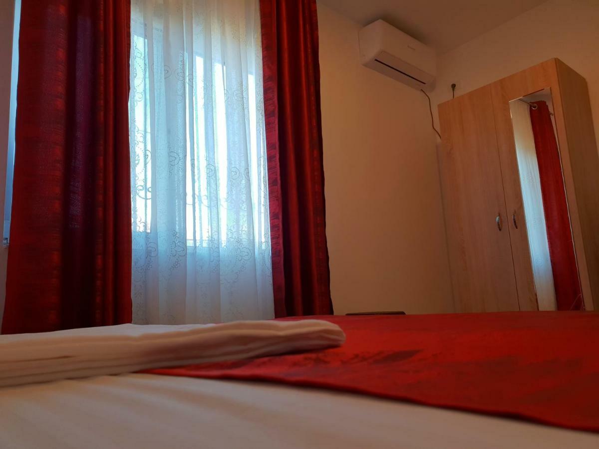 Casa Enka Hotel ตูซลา ภายนอก รูปภาพ
