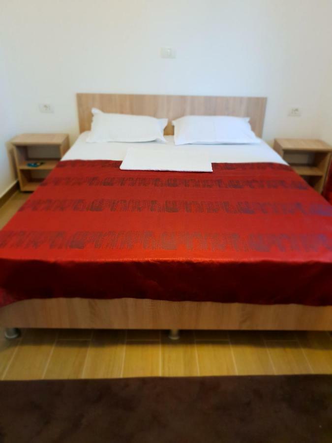 Casa Enka Hotel ตูซลา ภายนอก รูปภาพ